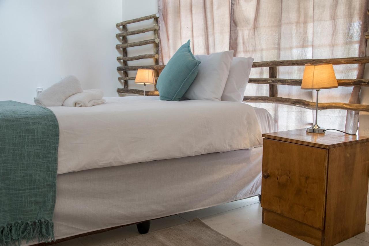 Leeville Guesthouse Касане Экстерьер фото